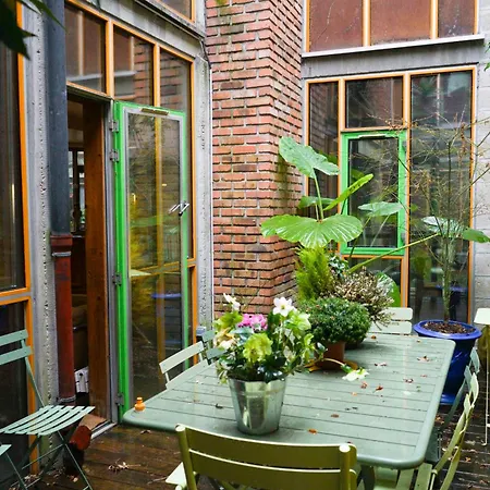 Spacious Cocoon With Garden Appartamento